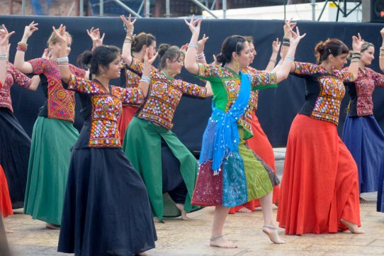 Bolly què? Bollywood! Espectacle de dansa a la plaça Major