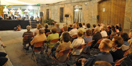 Les havaneres, un clàssic de la Revetlla de Sant Jaume.