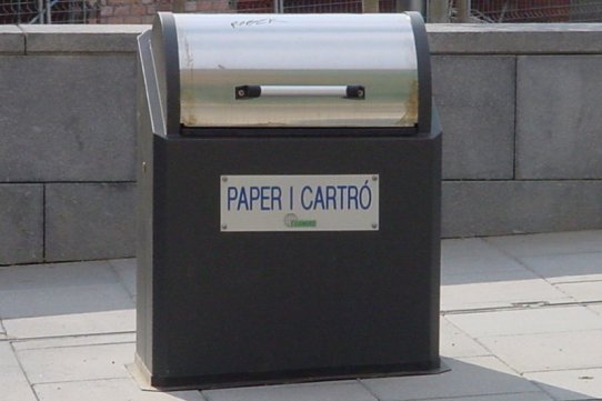 Contenidor de paper i cartró