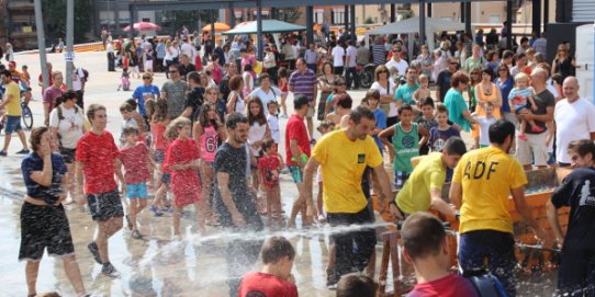 La baralla d'aigua refrescarà petits i grans diumenge 14 de setembre.