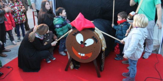 Un any més, Comerç Castellar instal·larà un tió gegant a la pl. d'El Mirador.