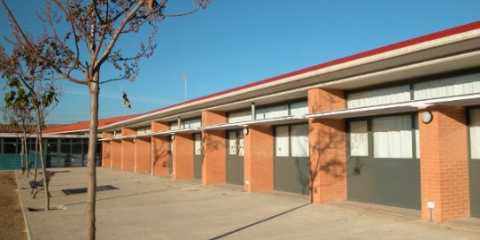 Imatge del pati de l'escola Mestre Pla.