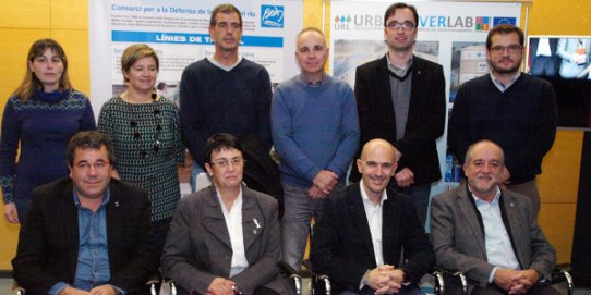 Foto de família de la nova Comissió de Govern del Consorci per la Defensa de la Conca del riu Besòs.