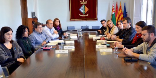 La reunió va comptar amb l’assistència d’alcaldes i regidors de les nou poblacions que tenen com a referència hospitalària la Corporació Sanitària Parc Taulí.