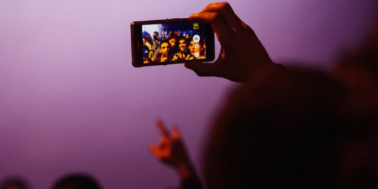 Totes les selfies que es facin arribar es projectaran el 9 de setembre a la façana de l'església.