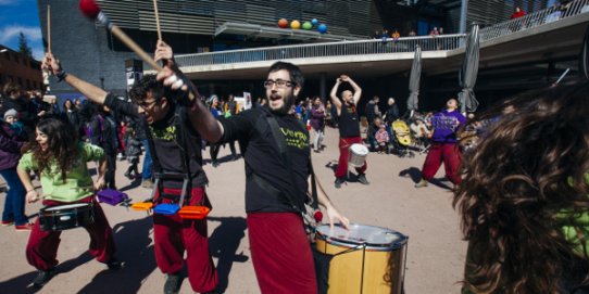 Imatge de l'actuació de Tucantam Drums en el marc del BRAM! 2016.