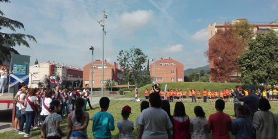 Imatge d'un moment de l'English Day, aquest matí a la pl. de la Fàbrica Nova.