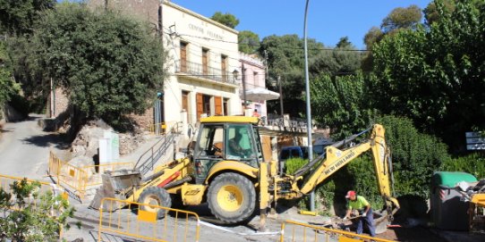 Els treballs, a l'alçada del Centre Feliuenc.