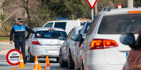 Imatge d'arxiu d'un control de la Policia Local de Castellar del Vallès.