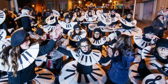 Imatge d'una edició anterior de la rua de Carnaval.