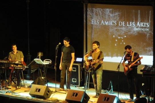 Els Amics de les Arts, durant el concert que van oferir als Jardins del Palau Tolrà el 9 de juliol de 2010