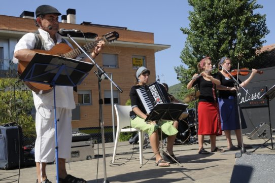 Festa per a petits i grans, amb el grup Bufanúvols