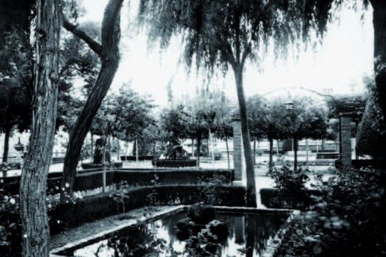 Una fotografia antiga de la plaça Major és la imatge del 4t Congrés d'Història Local de Castellar del Vallès