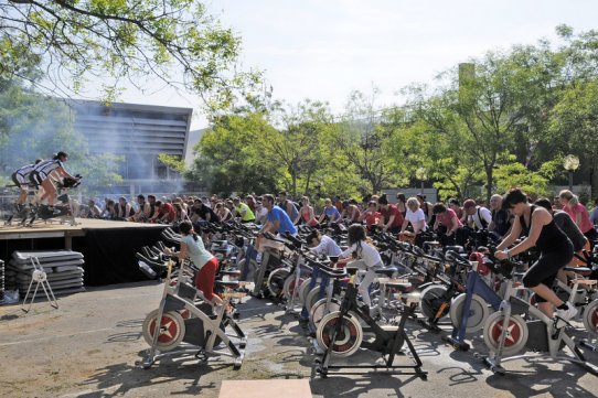 Unes 2.000 persones van participar dissabte a l’obertura de les noves instal·lacions del Complex Esportiu de Puigverd