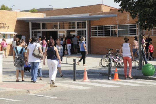 L'Ajuntament ha reordenat l'accés a l'escola Mestre Pla