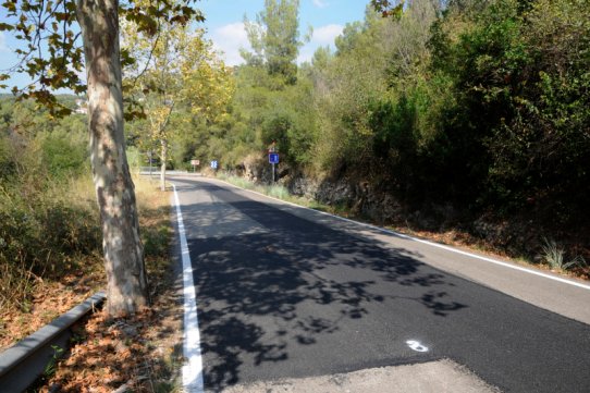 Aspecta de la carretera després de les obres d'arranjament del ferm