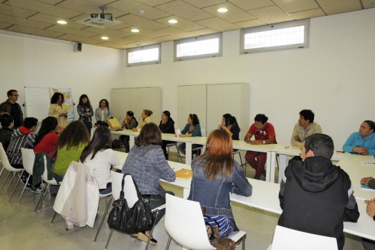 Imatge de la primera sessió del curs intensiu d’introducció a la llengua oral de 20 hores de durada