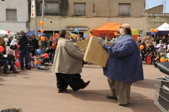 Imatge de l'espectacle "Panxuts", de la Cia. Laitrum, l'any 2011 durant la Setmana del Pallasso