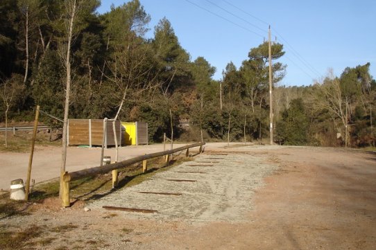 Noves places d'aparcament a l'Àrea d'Esplai de Les Arenes