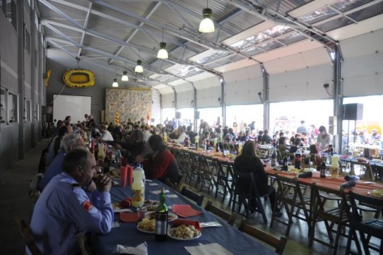 Una edició anterior del dinar que cada any es porta a terme en el marc de la Festa del Patró dels Bombers