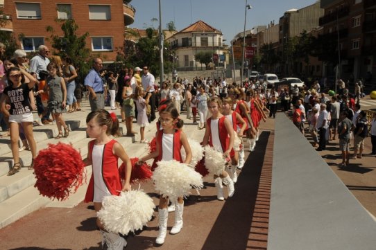 Una edició anterior de la Cercavila de majorets de Festa Major