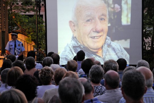 Durant l'acte, es va projectar un vídeo en record de Ramon Casamada Faus