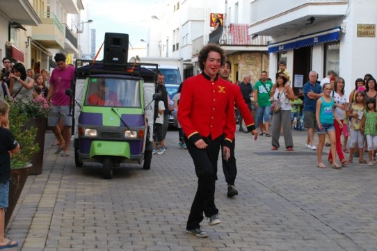 "Pista, pista" és un dels espectacles de carrer que es podran veure en el marc de l'11a edició de Vallesclown