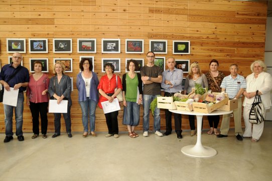 Fotos de família de tots els participants que van assistir a l'acte